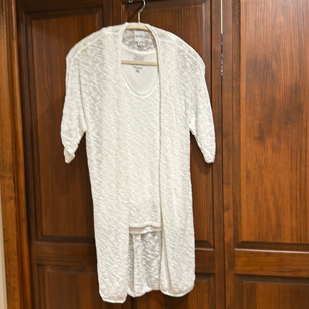 Nic+Zoe long white cardigan, and tank top set in extra small